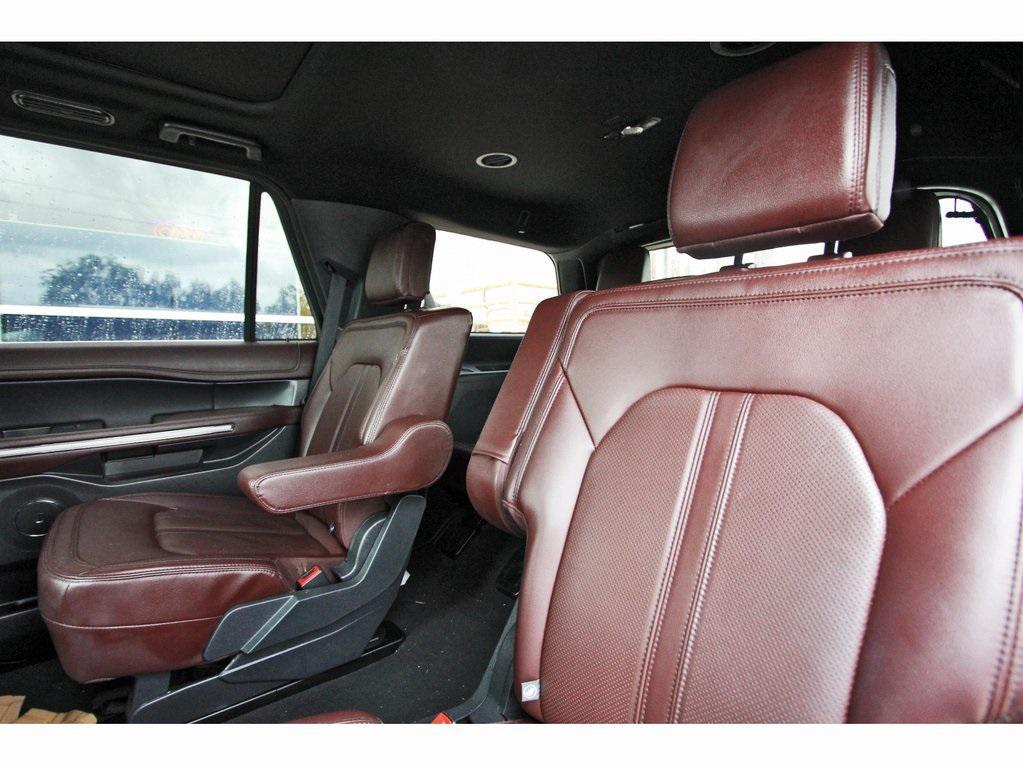 used 2024 Ford Expedition car, priced at $47,458