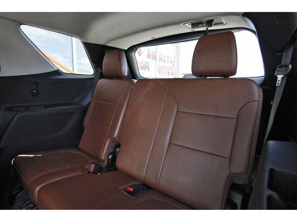 used 2021 Chevrolet Traverse car, priced at $25,128