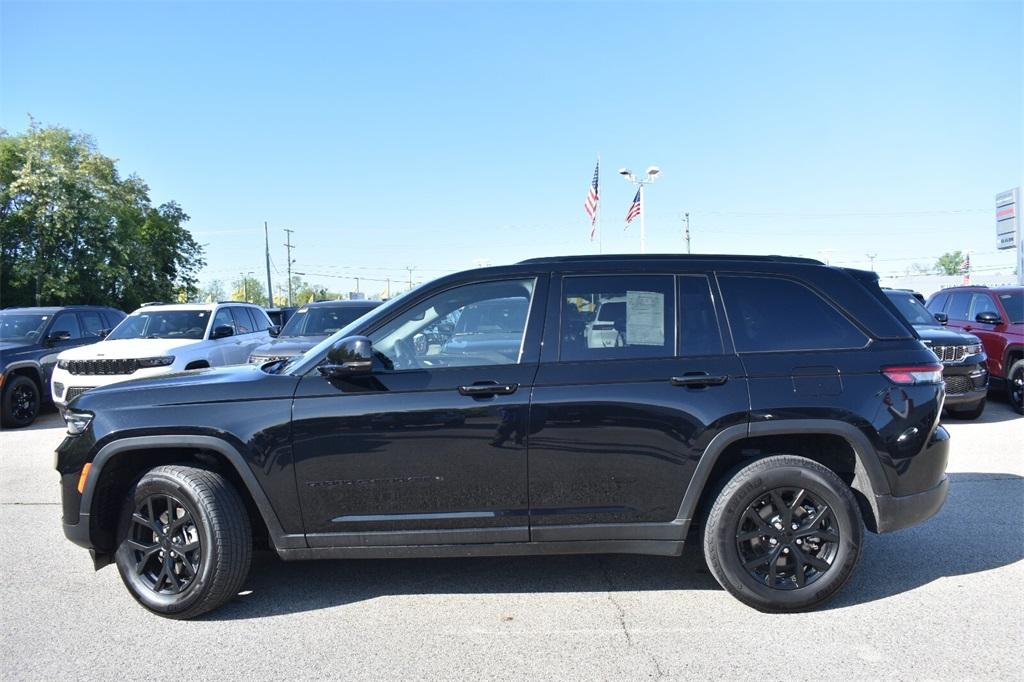 used 2024 Jeep Grand Cherokee car, priced at $29,277