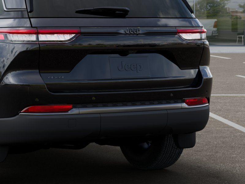 new 2026 Jeep Grand Cherokee car, priced at $42,169