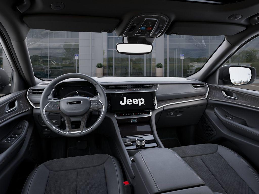 new 2026 Jeep Grand Cherokee car, priced at $42,169