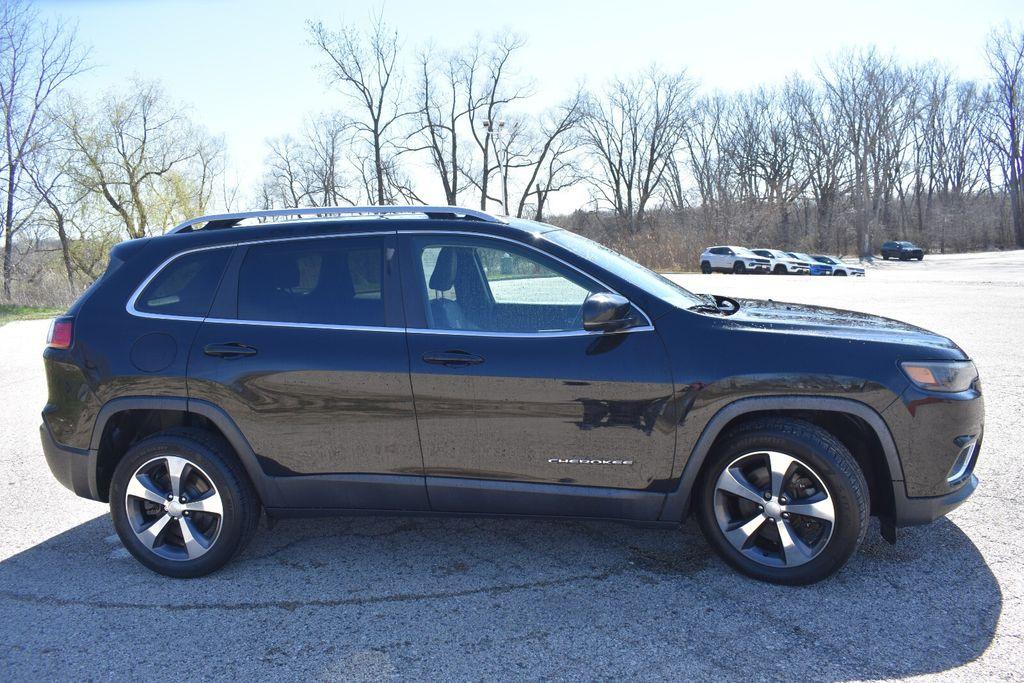 used 2019 Jeep Cherokee car, priced at $18,577