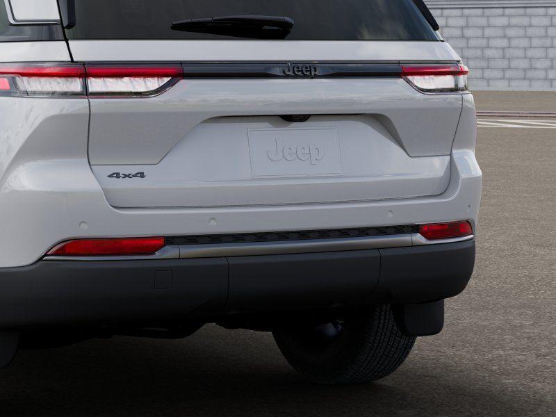 new 2026 Jeep Grand Cherokee car, priced at $42,517