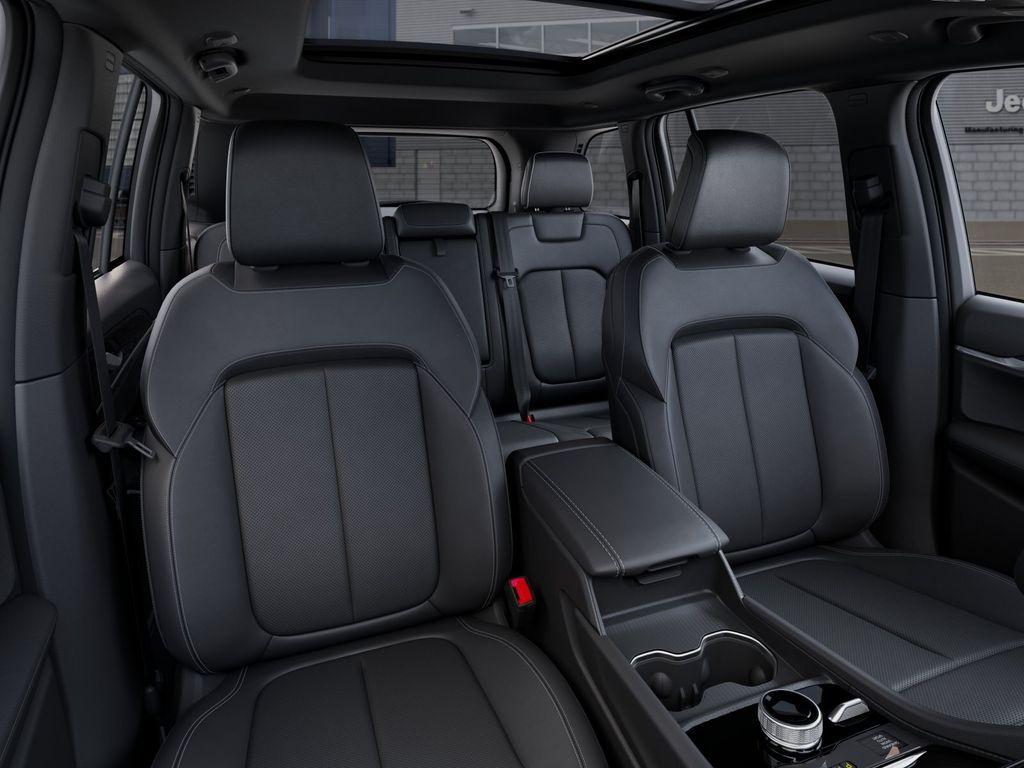 new 2026 Jeep Grand Cherokee car, priced at $48,997