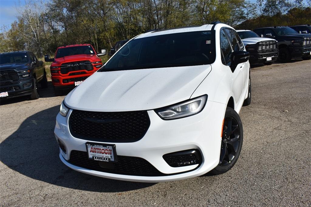 new 2026 Chrysler Pacifica car, priced at $49,720