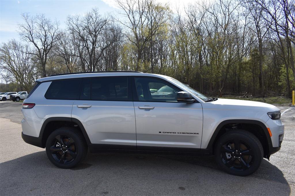 new 2025 Jeep Grand Cherokee L car, priced at $39,995
