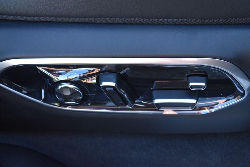 new 2025 Jeep Grand Cherokee car, priced at $58,664