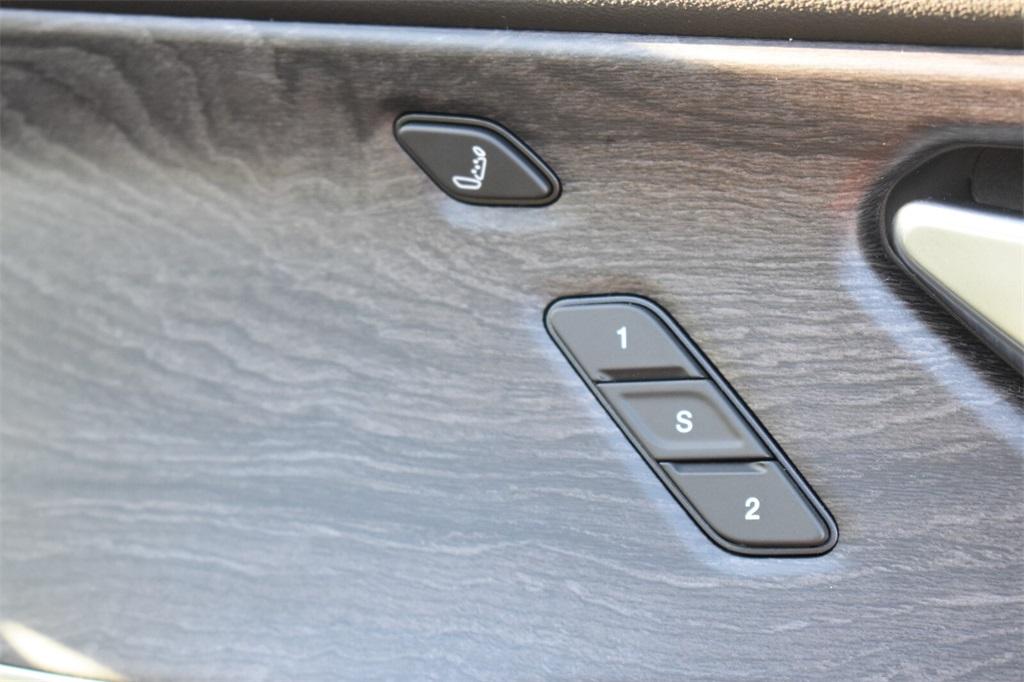 new 2025 Jeep Grand Cherokee car, priced at $58,664