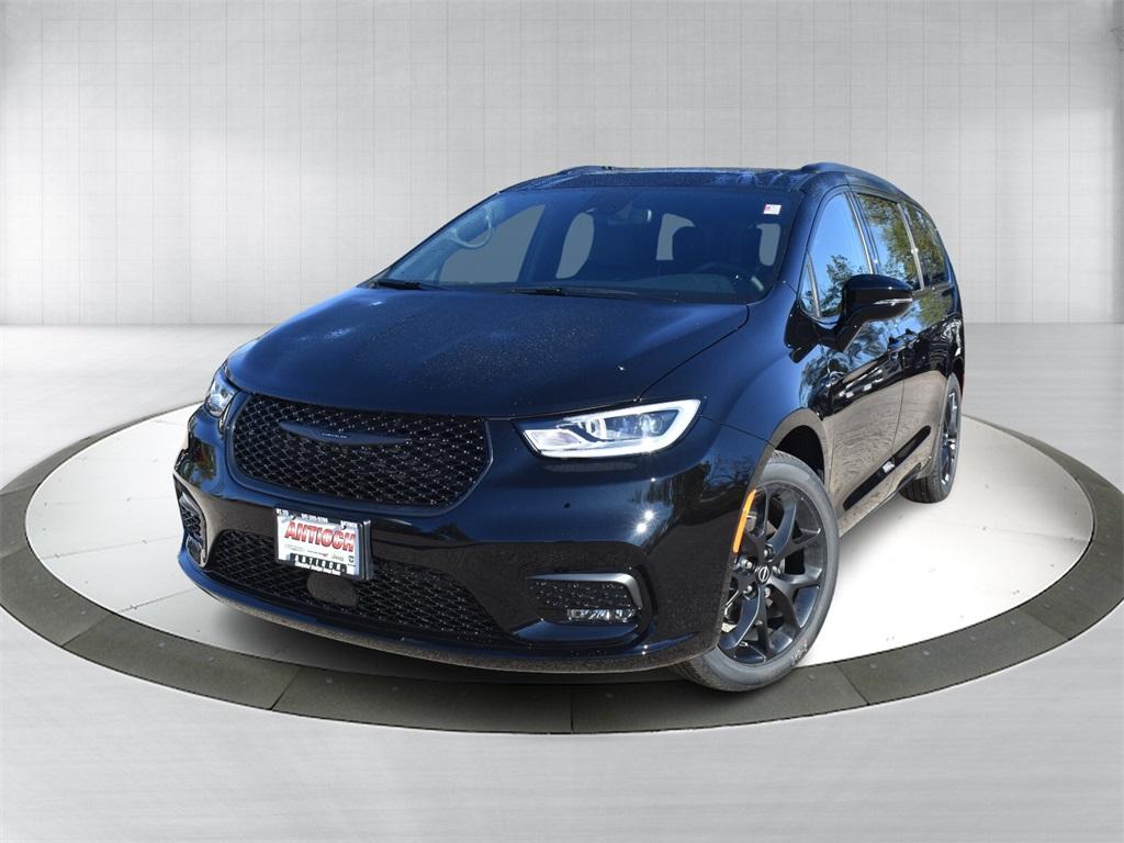 new 2026 Chrysler Pacifica car, priced at $44,741