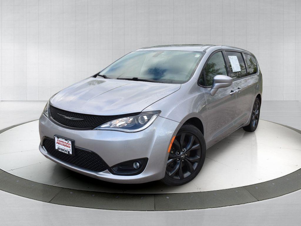 used 2019 Chrysler Pacifica car, priced at $15,677