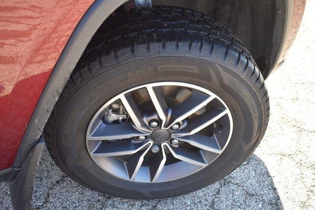 used 2022 Jeep Grand Cherokee WK car, priced at $26,377