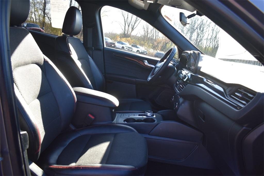 used 2025 Ford Escape car, priced at $26,777