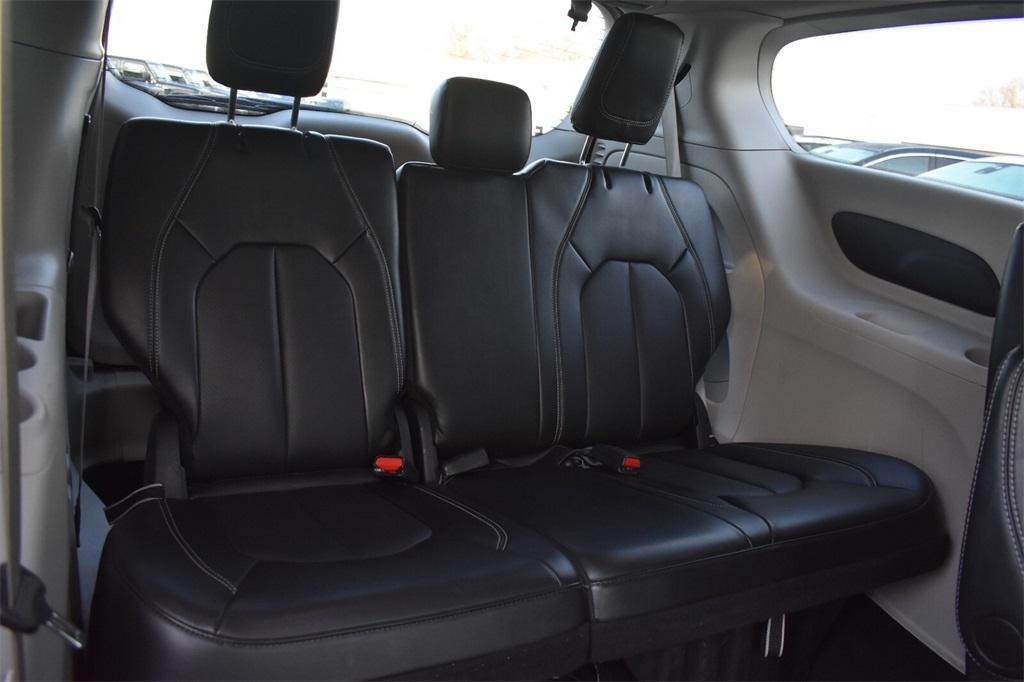 used 2024 Chrysler Pacifica car, priced at $25,877