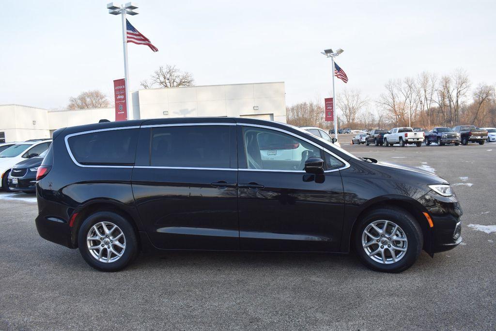 used 2024 Chrysler Pacifica car, priced at $24,977
