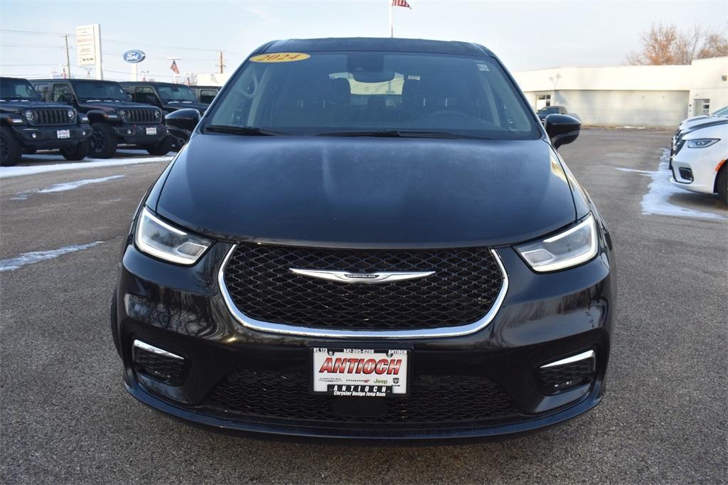 used 2024 Chrysler Pacifica car, priced at $25,877