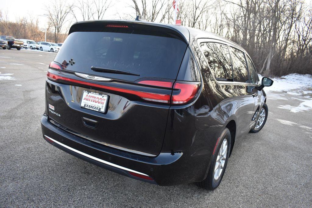 used 2024 Chrysler Pacifica car, priced at $24,977