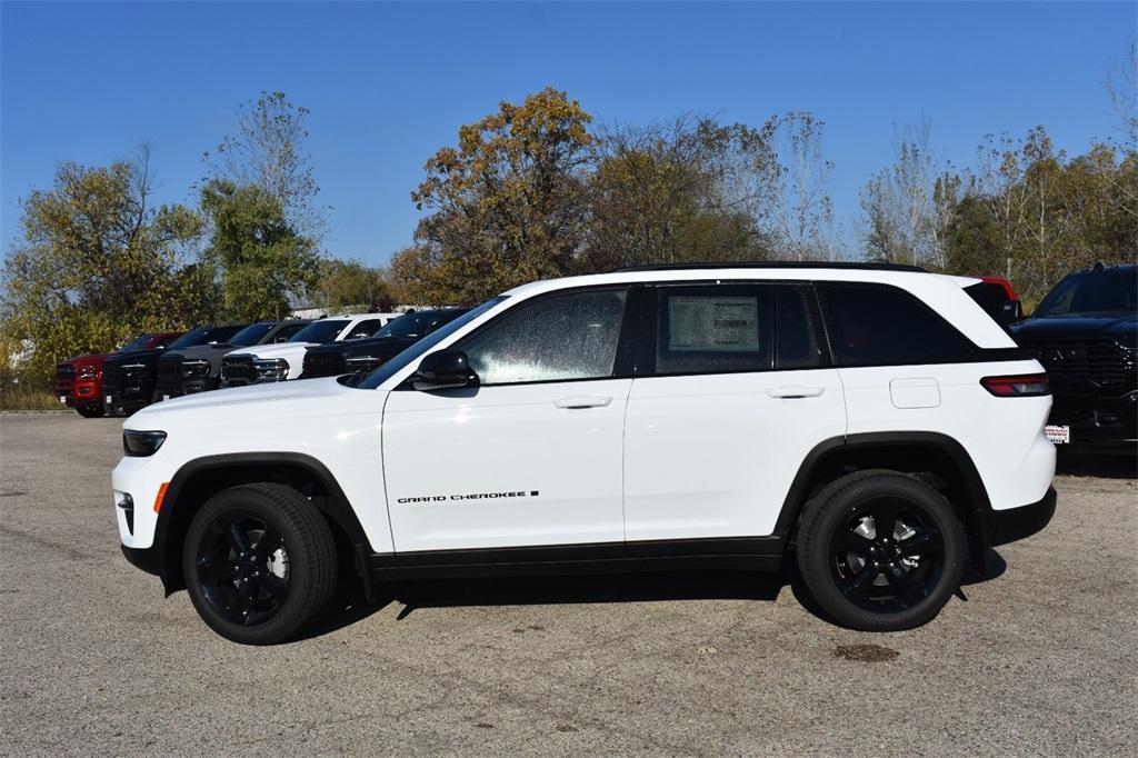 new 2025 Jeep Grand Cherokee car, priced at $45,568