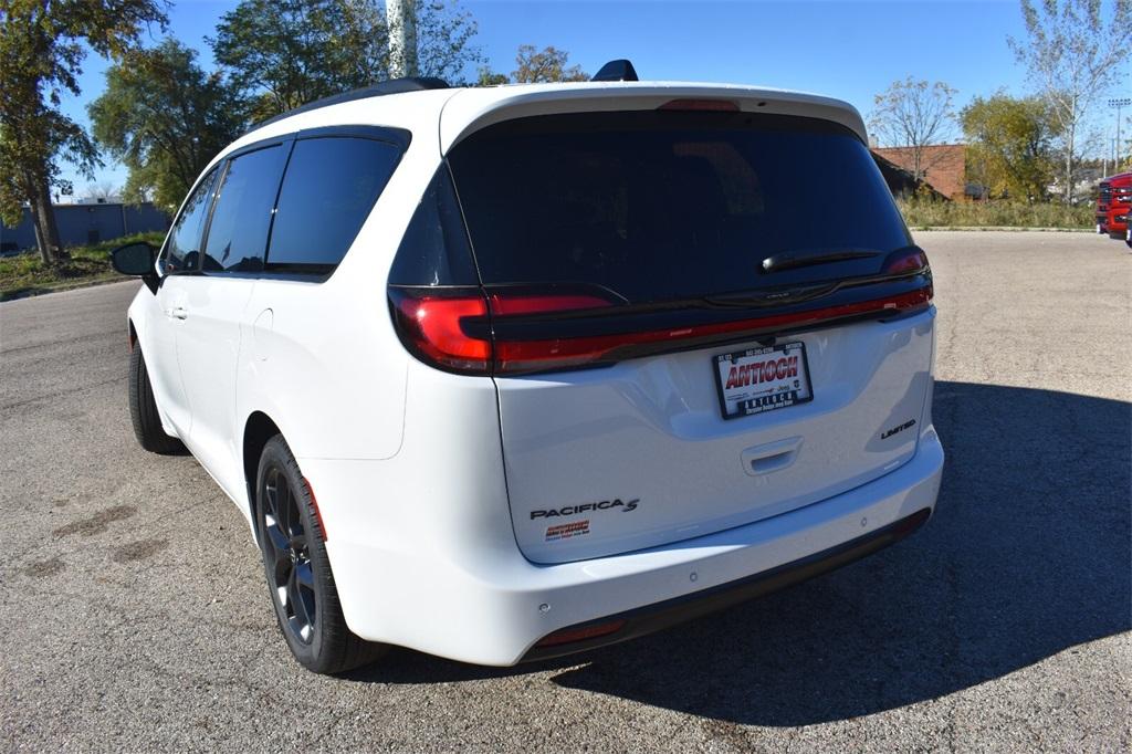new 2026 Chrysler Pacifica car, priced at $45,724