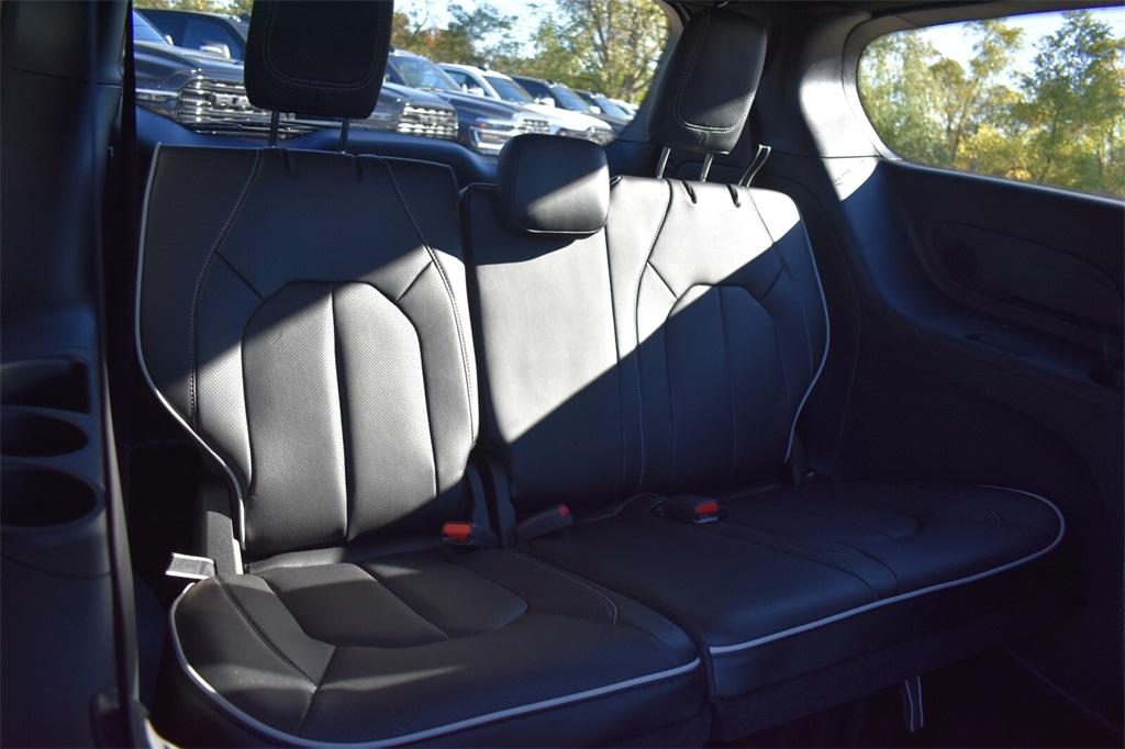 new 2026 Chrysler Pacifica car, priced at $45,724