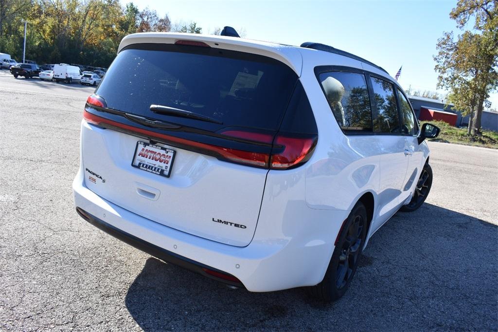 new 2026 Chrysler Pacifica car, priced at $45,724