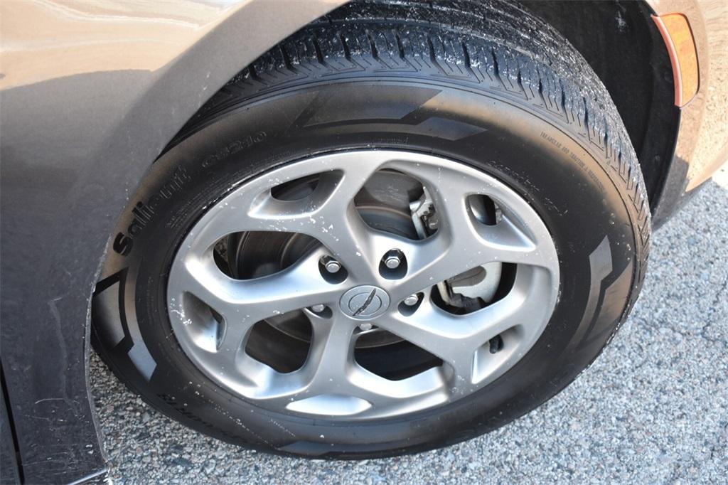 used 2023 Chrysler Pacifica car, priced at $26,477