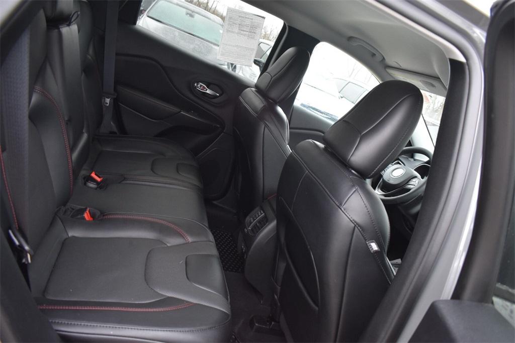 used 2022 Jeep Cherokee car, priced at $23,377