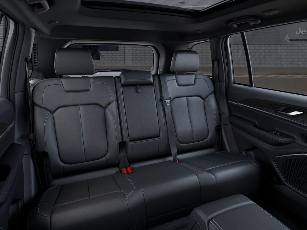 new 2026 Jeep Grand Cherokee car, priced at $41,872