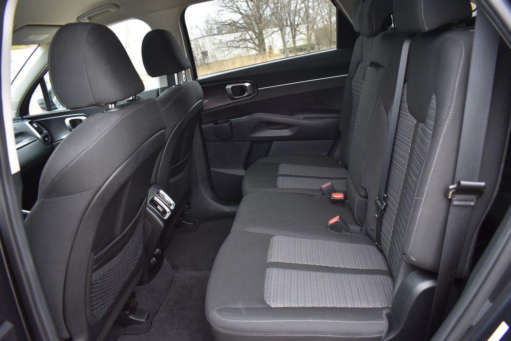 used 2023 Kia Sorento car, priced at $24,377