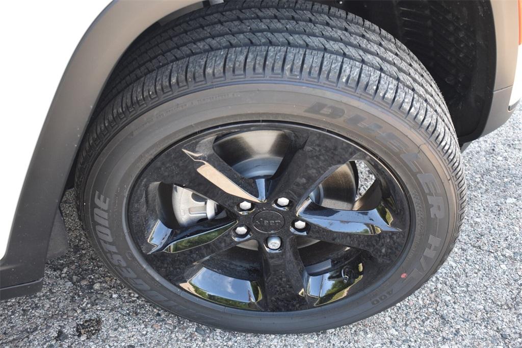 new 2025 Jeep Grand Cherokee L car, priced at $40,664