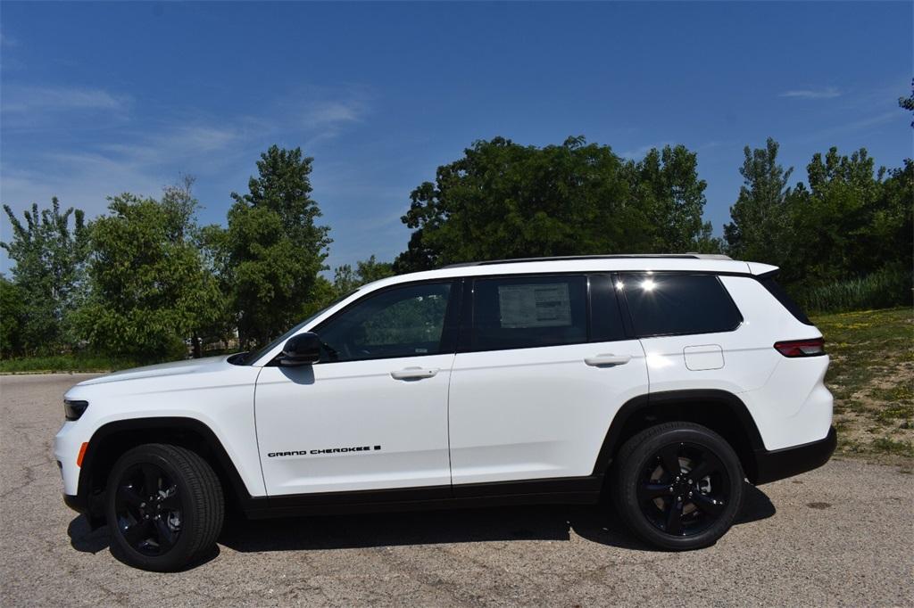new 2025 Jeep Grand Cherokee L car, priced at $40,664