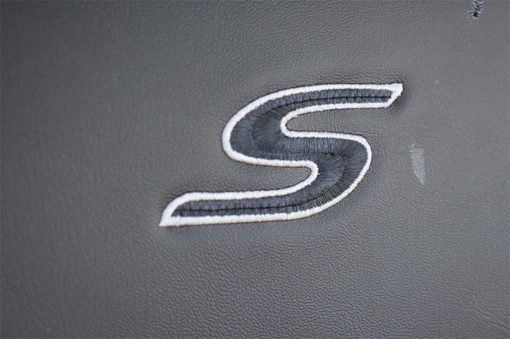 new 2026 Chrysler Pacifica car, priced at $46,563