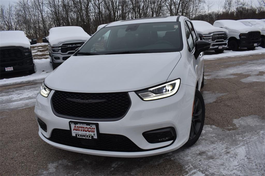 new 2026 Chrysler Pacifica car, priced at $44,576