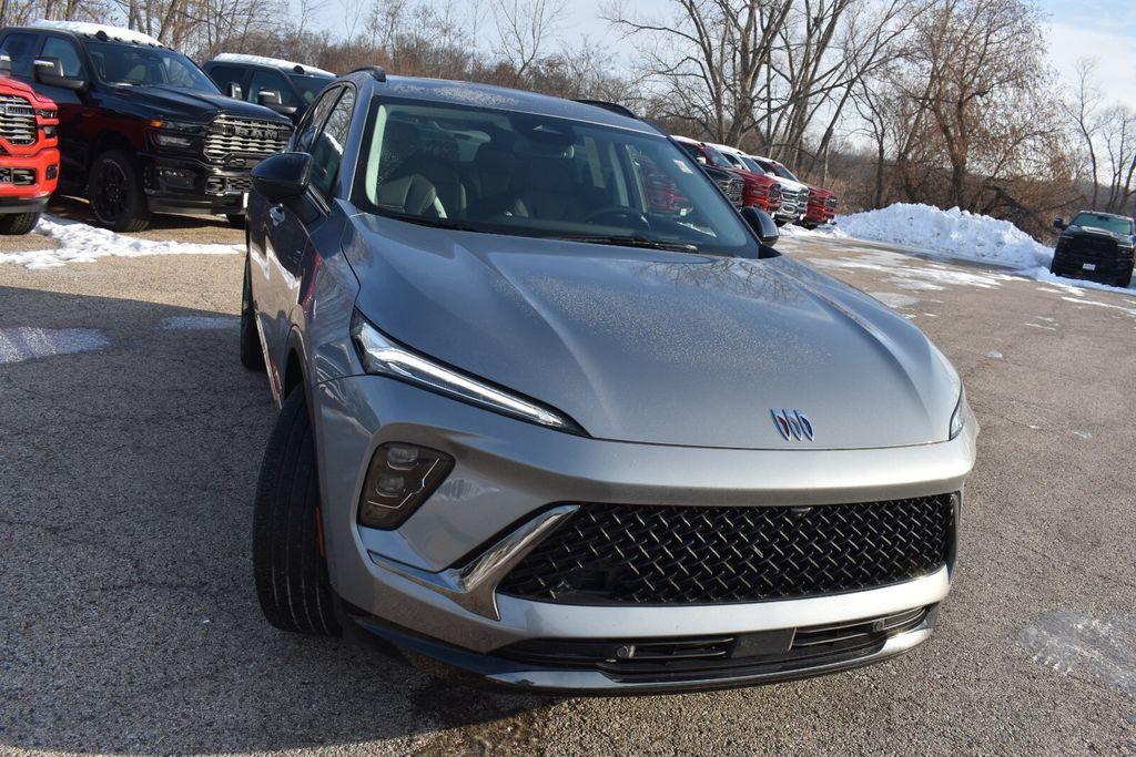 used 2025 Buick Envision car, priced at $29,577