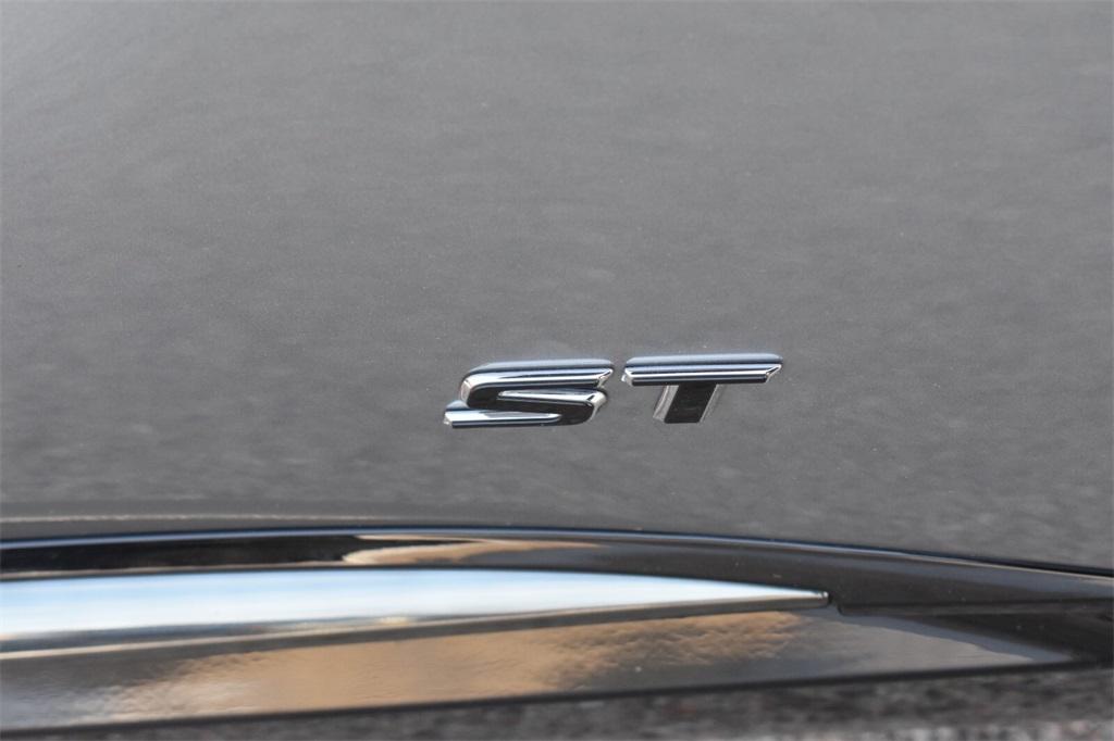 used 2025 Buick Envision car, priced at $29,577