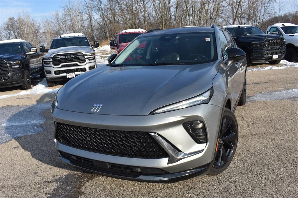 used 2025 Buick Envision car, priced at $29,577