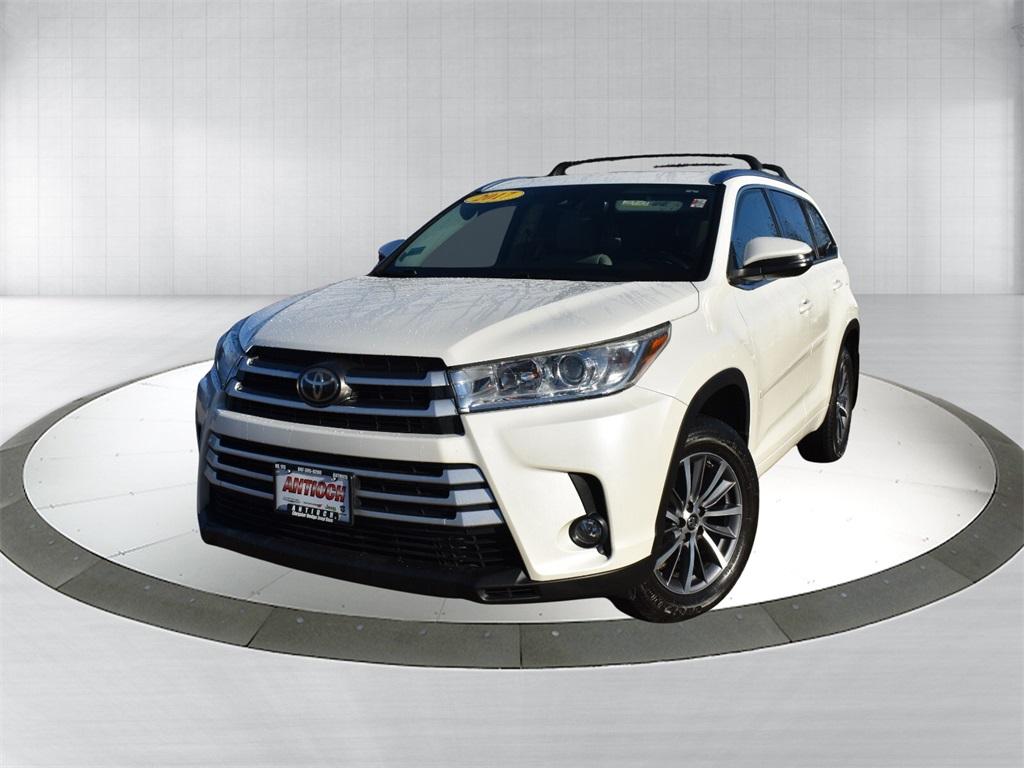 used 2017 Toyota Highlander car, priced at $22,977
