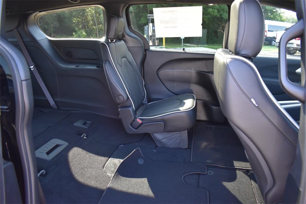 new 2026 Chrysler Pacifica car, priced at $41,280
