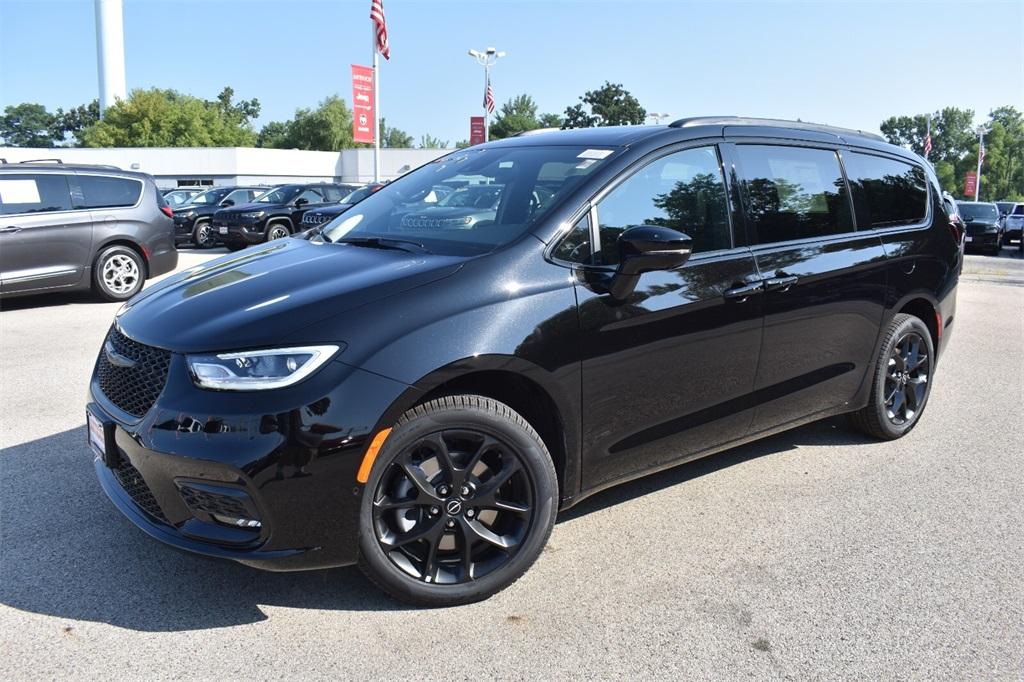 new 2026 Chrysler Pacifica car, priced at $41,280