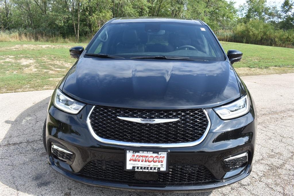 new 2026 Chrysler Pacifica car, priced at $45,985