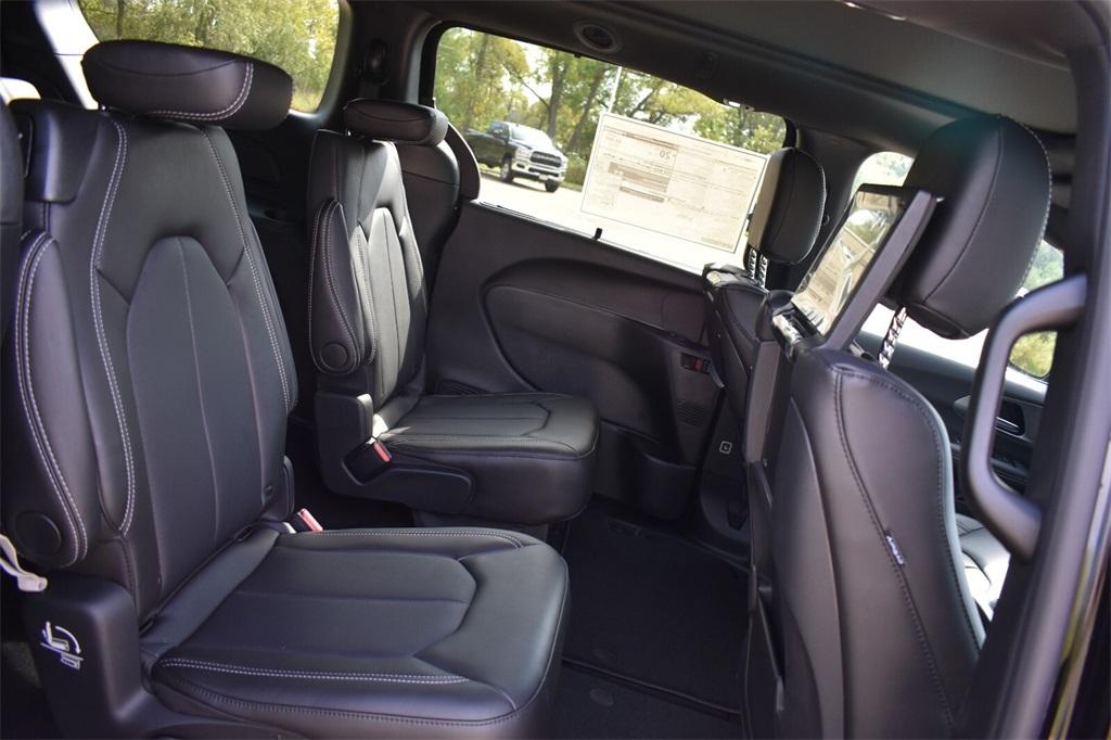 new 2026 Chrysler Pacifica car, priced at $45,985