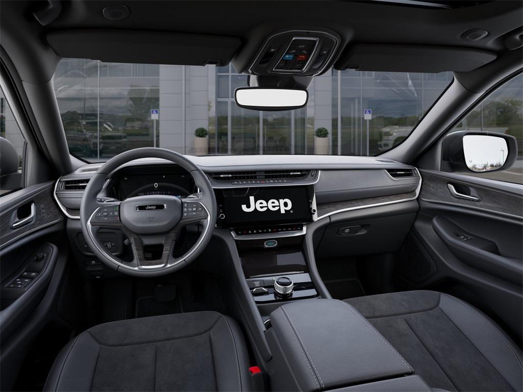 new 2026 Jeep Grand Cherokee car, priced at $44,672