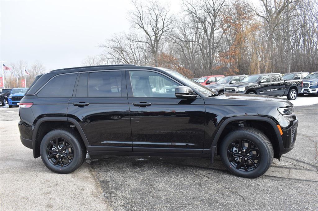 new 2026 Jeep Grand Cherokee car, priced at $44,672