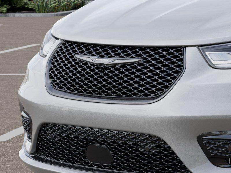 new 2026 Chrysler Pacifica car, priced at $52,689