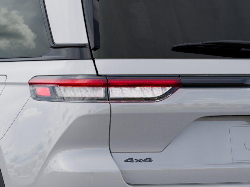new 2025 Jeep Grand Cherokee car, priced at $43,321