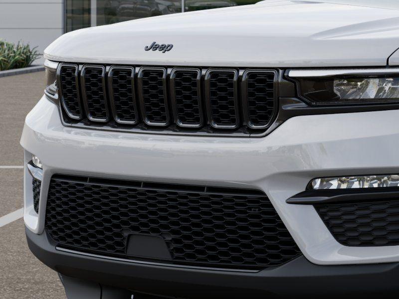 new 2025 Jeep Grand Cherokee car, priced at $43,321