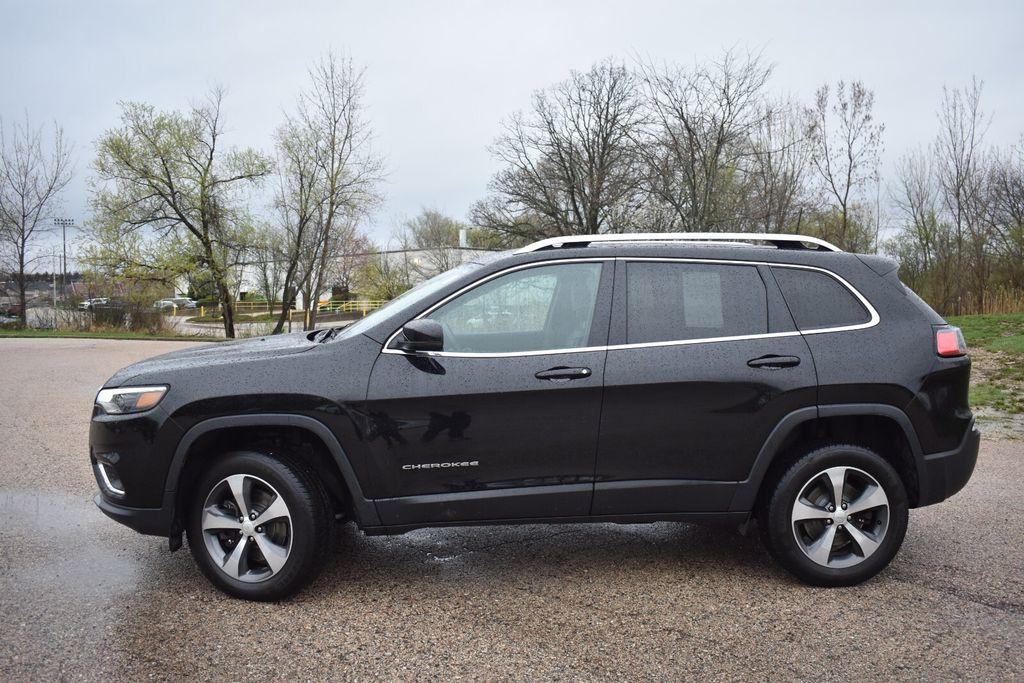 used 2019 Jeep Cherokee car, priced at $19,677