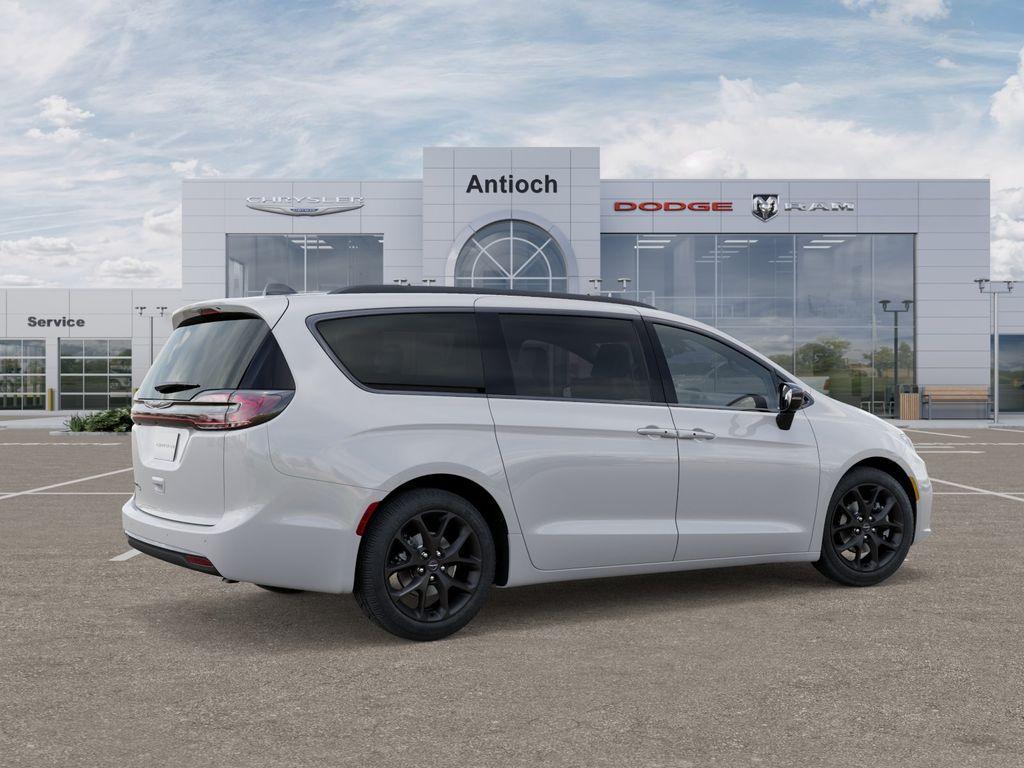 new 2026 Chrysler Pacifica car, priced at $41,387