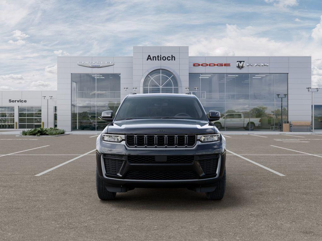 new 2026 Jeep Grand Cherokee car, priced at $42,568