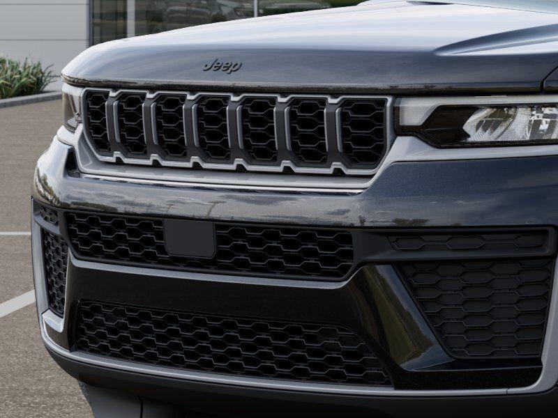 new 2026 Jeep Grand Cherokee car, priced at $42,568