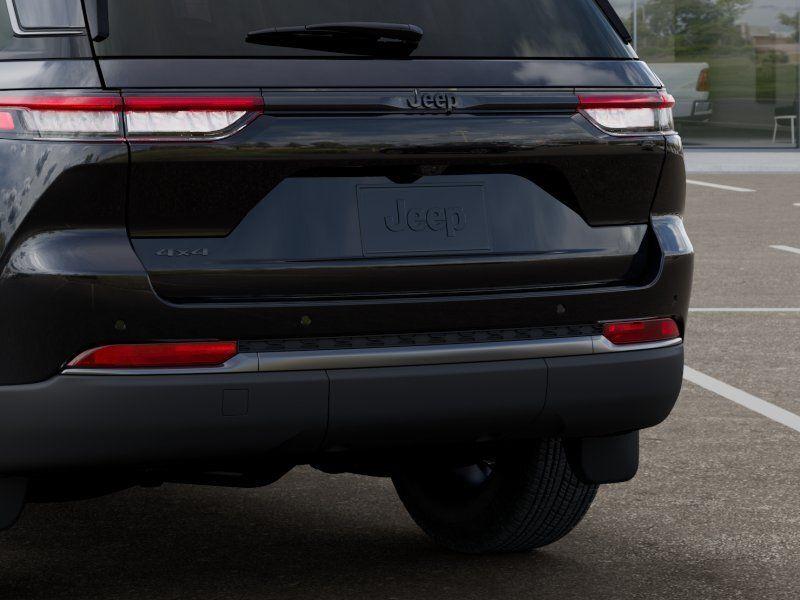 new 2026 Jeep Grand Cherokee car, priced at $42,568